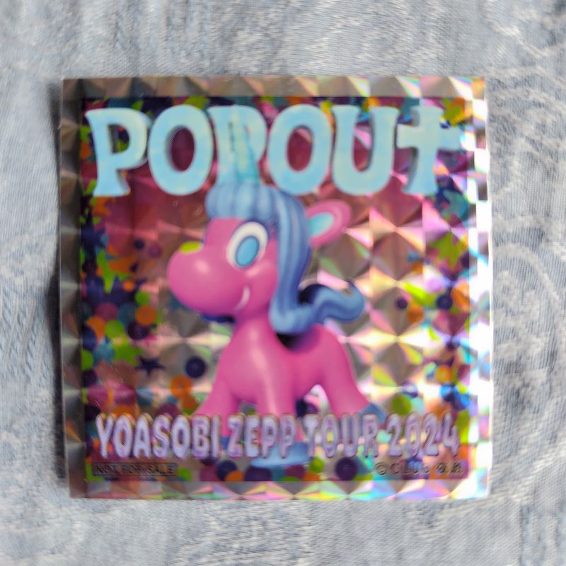 YOASOBI　Zeepツアーの会場で会員に配布されたPOPOUTキャラクターのステッカー